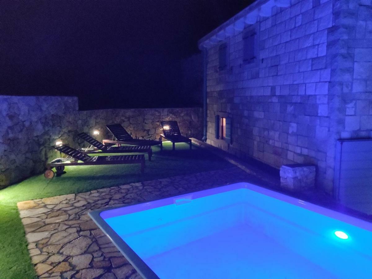 Mala Villa- Private Heated Pool Novalja Kültér fotó